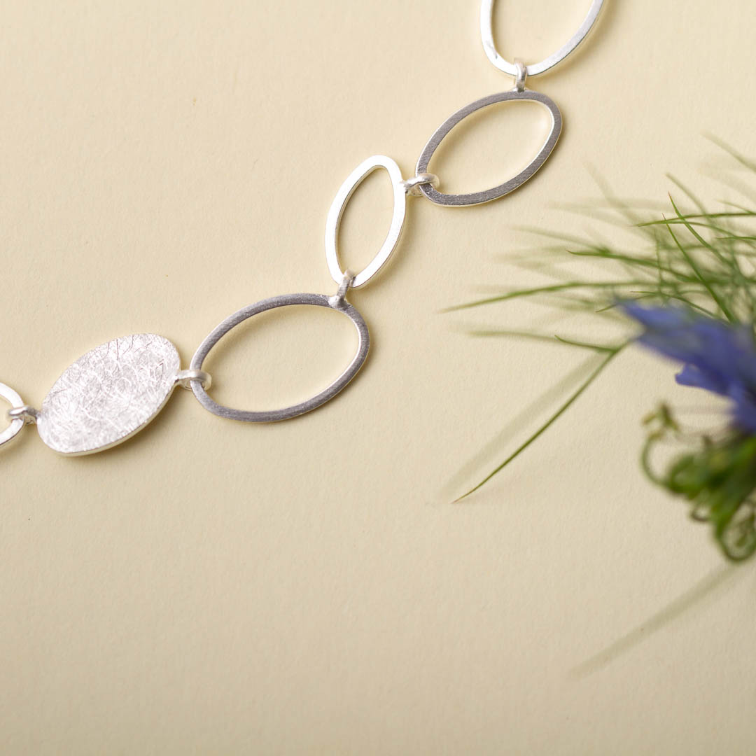 Halskette Hin & Her Oval