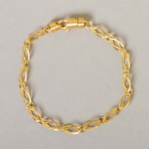 Armband in Gold.