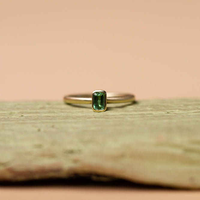 Turmalinring mit rechteckigem Stein in 585 Gold